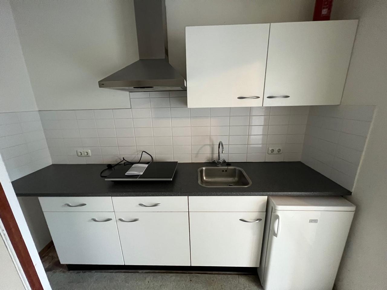 Kamer van 28 m² met eigen keuken in Statenkwartier - Afbeelding 6