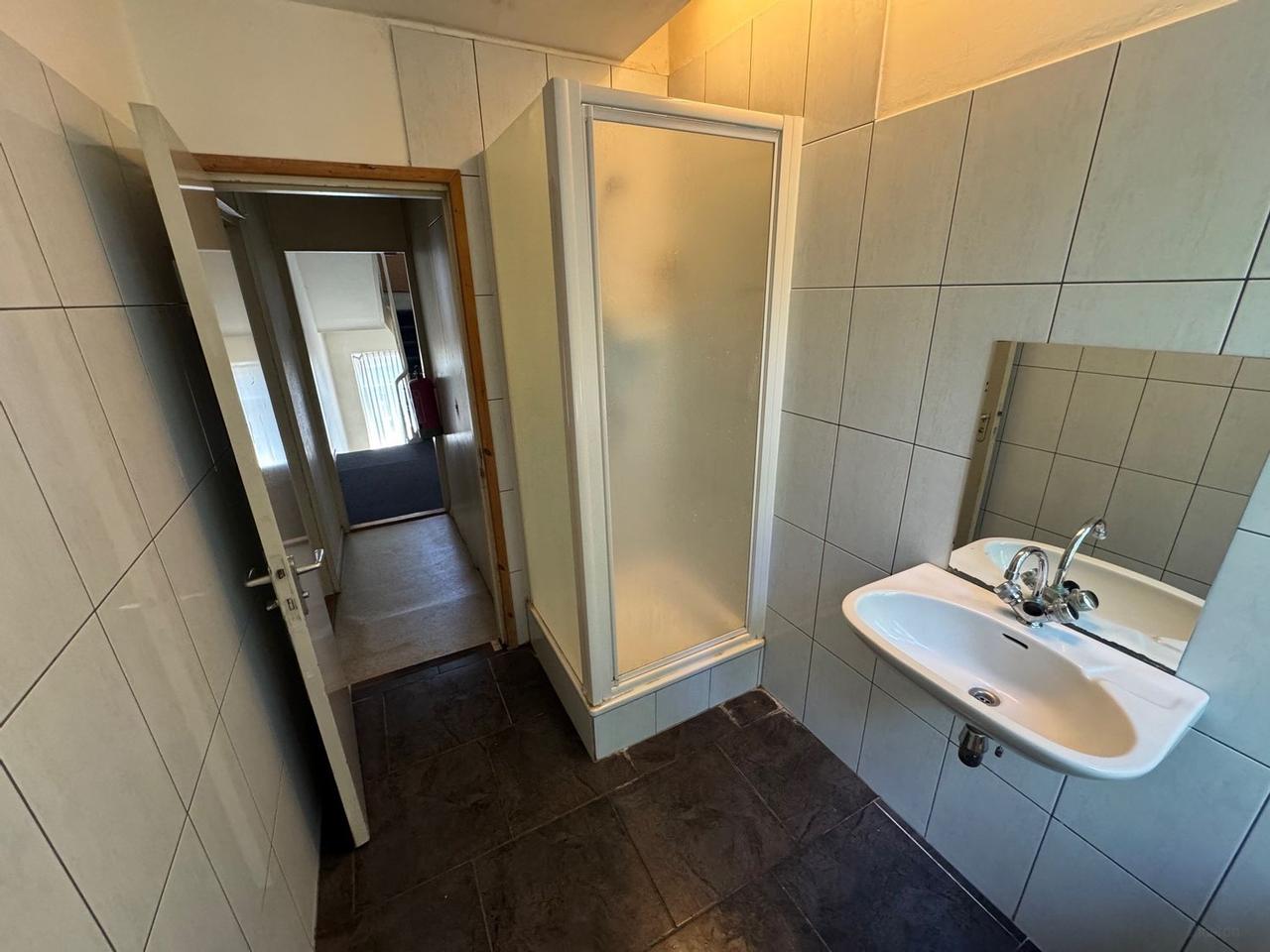 Kamer van 28 m² met eigen keuken in Statenkwartier - Afbeelding 8