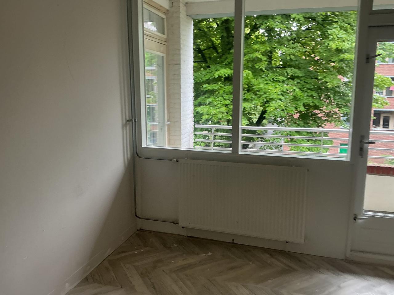 80 m² met balkon in Buitenveldert - Afbeelding 8