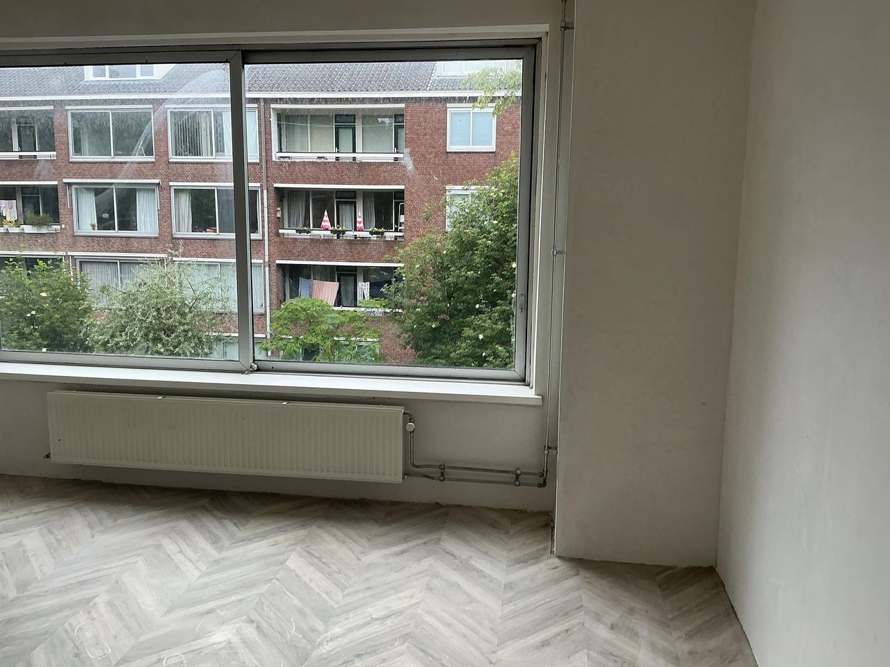 80 m² met balkon in Buitenveldert - Afbeelding 13