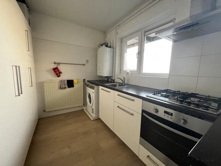 Gemeubileerd appartement met balkon - Afbeelding 5