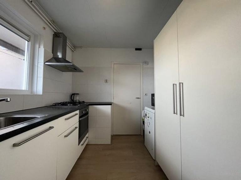 Gemeubileerd appartement met balkon - Afbeelding 6