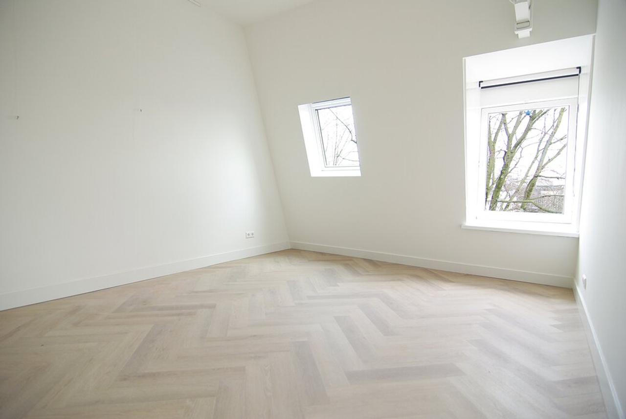 2-slaapkamerappartement aan de gracht - Afbeelding 8