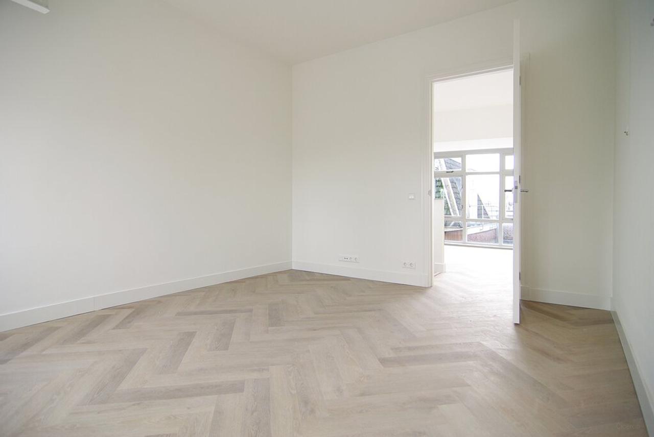 2-slaapkamerappartement aan de gracht - Afbeelding 9