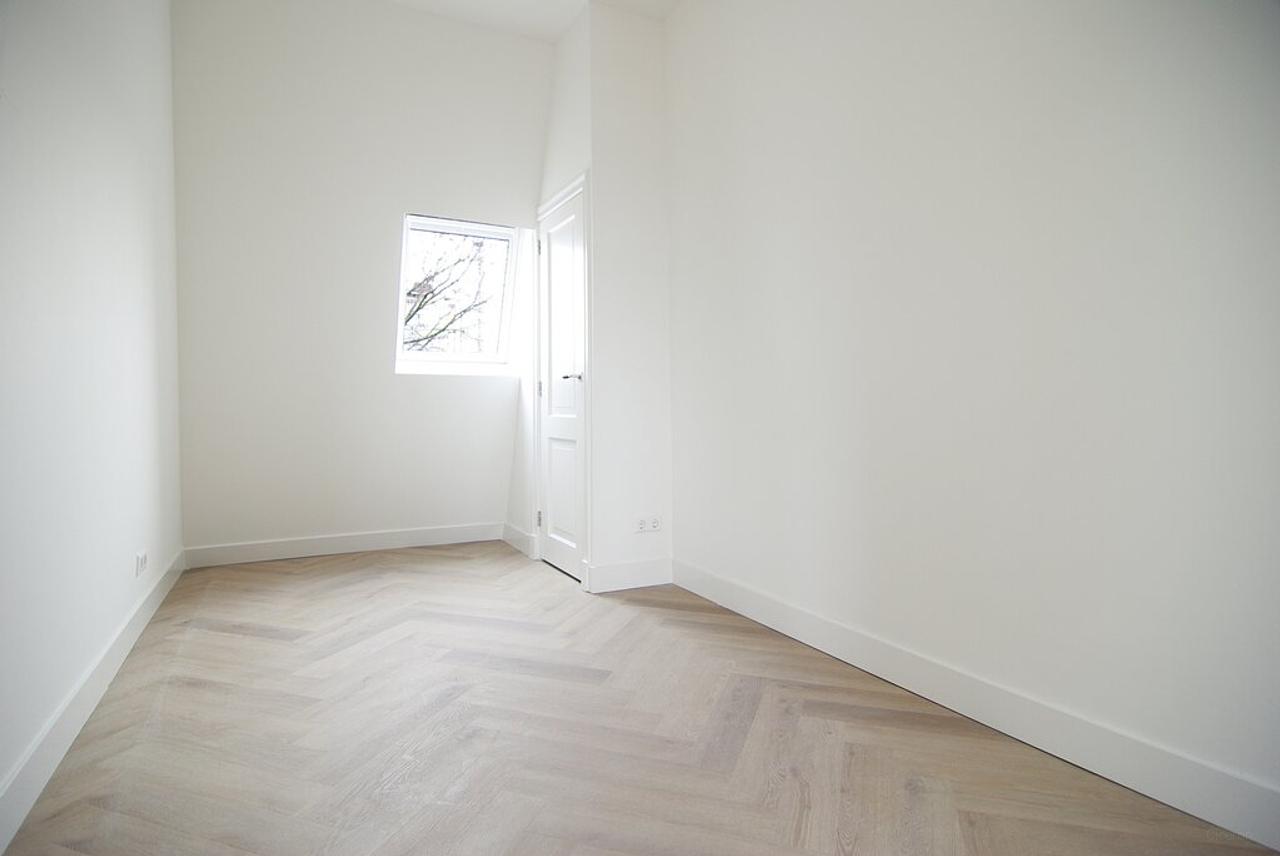 2-slaapkamerappartement aan de gracht - Afbeelding 12