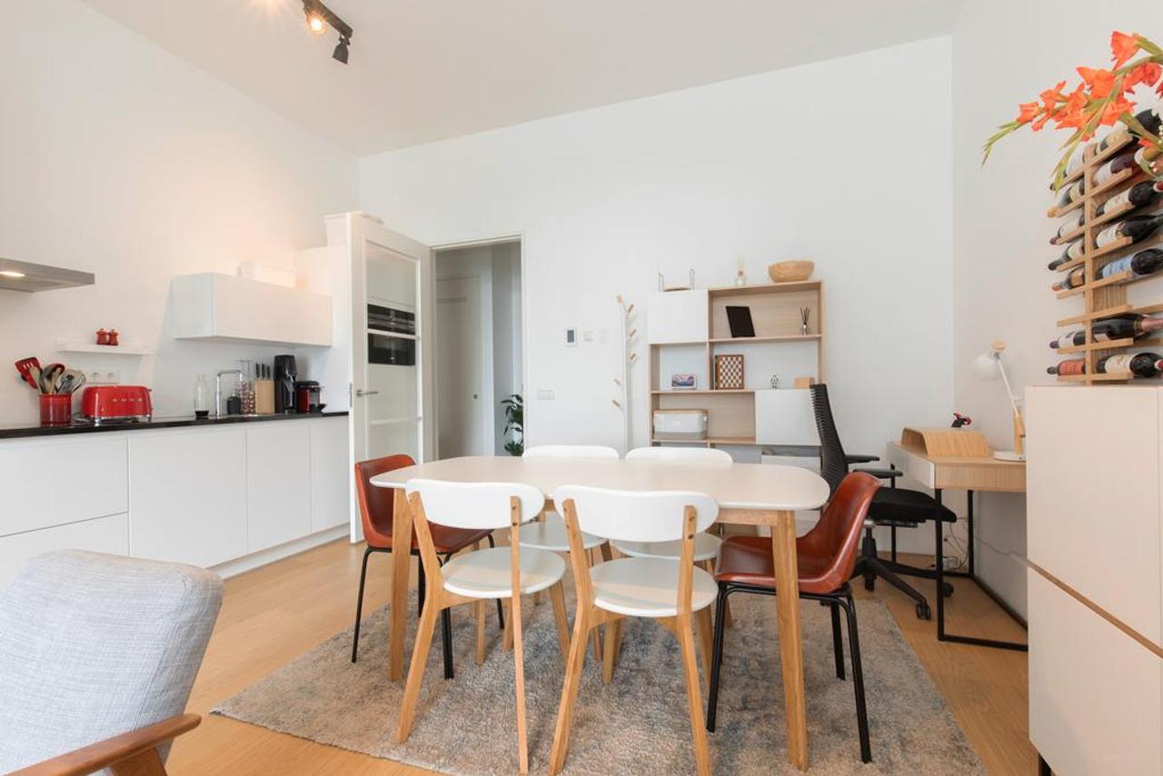 Gemeubileerd appartement met terras - Afbeelding 6