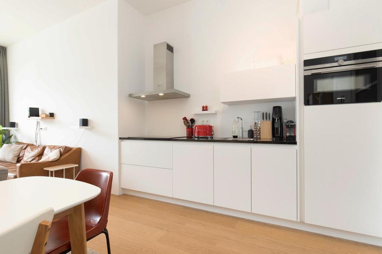 Gemeubileerd appartement met terras - Afbeelding 10