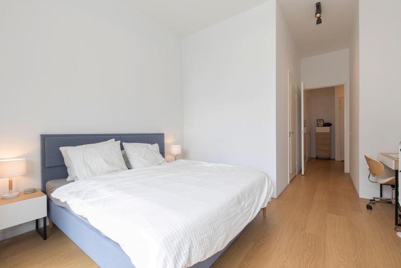 Gemeubileerd appartement met terras - Afbeelding 11