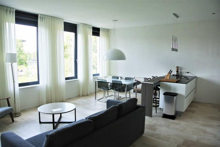 Gemeubileerd appartement met vloerverwarming - Afbeelding 2