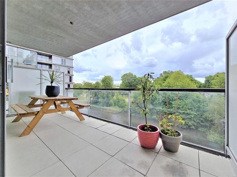 92 m2 wonen met zonnig balkon in Osdorp - Afbeelding 4