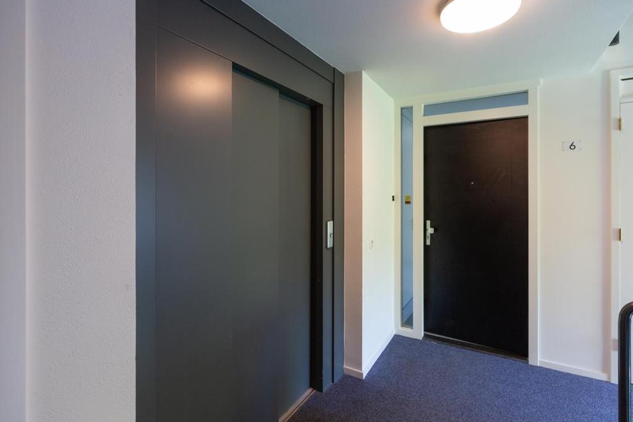 Modern appartement met kookeiland in Buitenveldert - Afbeelding 20