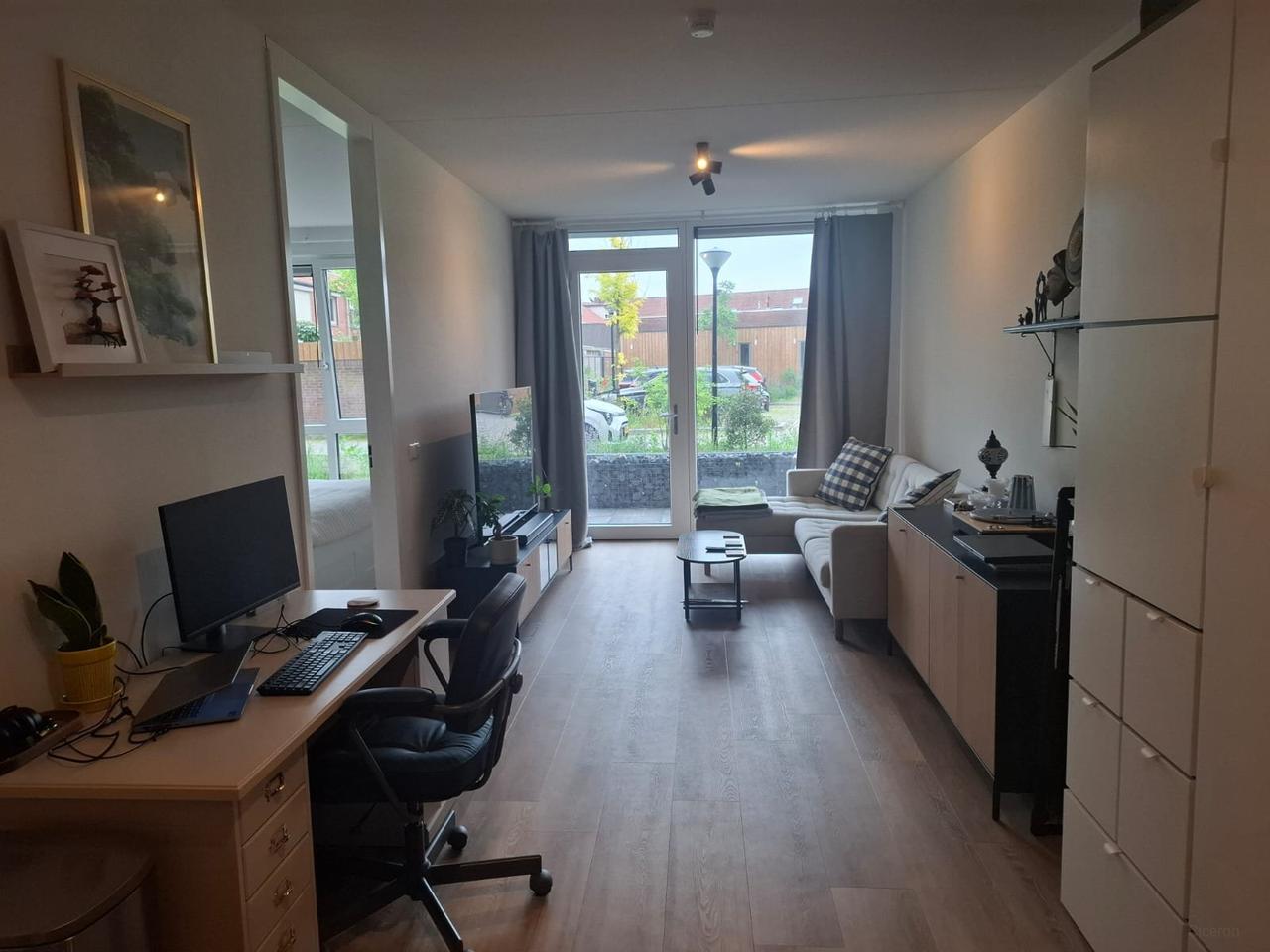 1-bedroom apartment with balcony in Eindhoven - Image 2