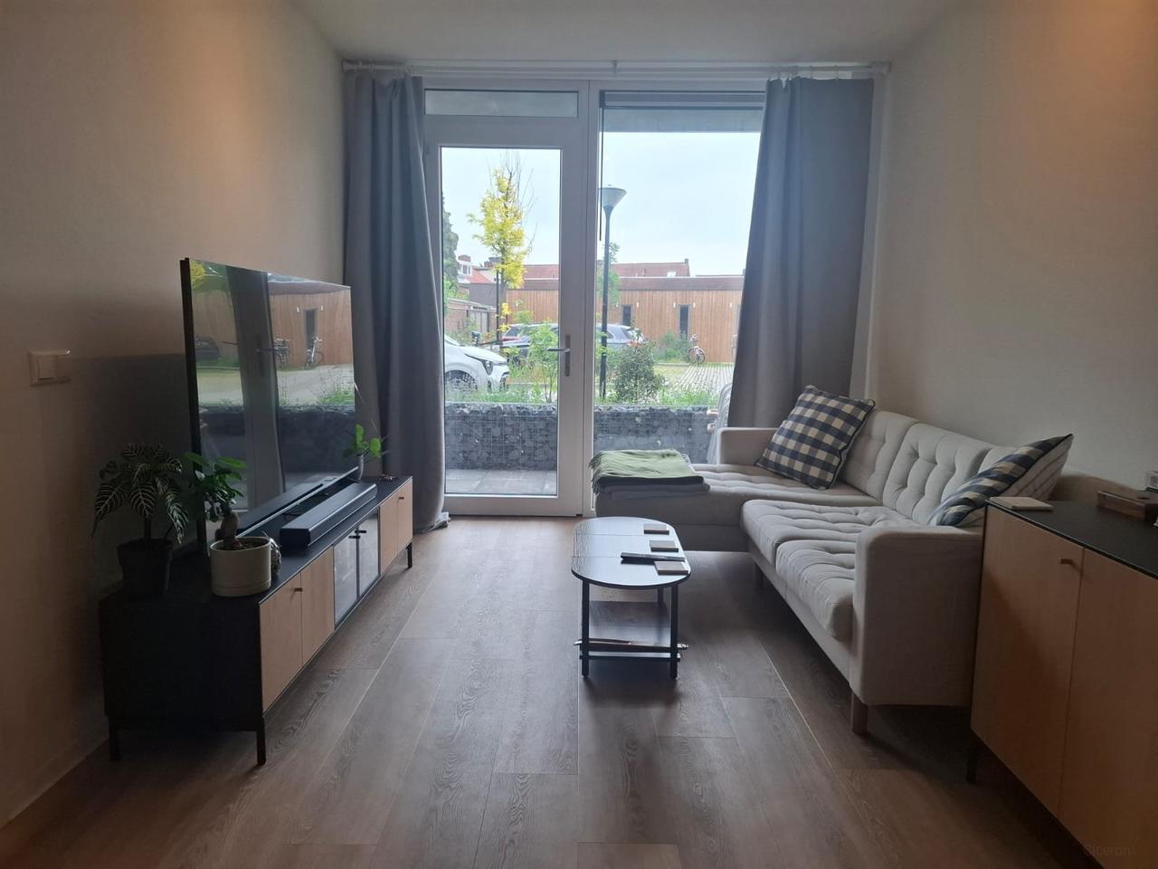 1-bedroom apartment with balcony in Eindhoven - Image 3