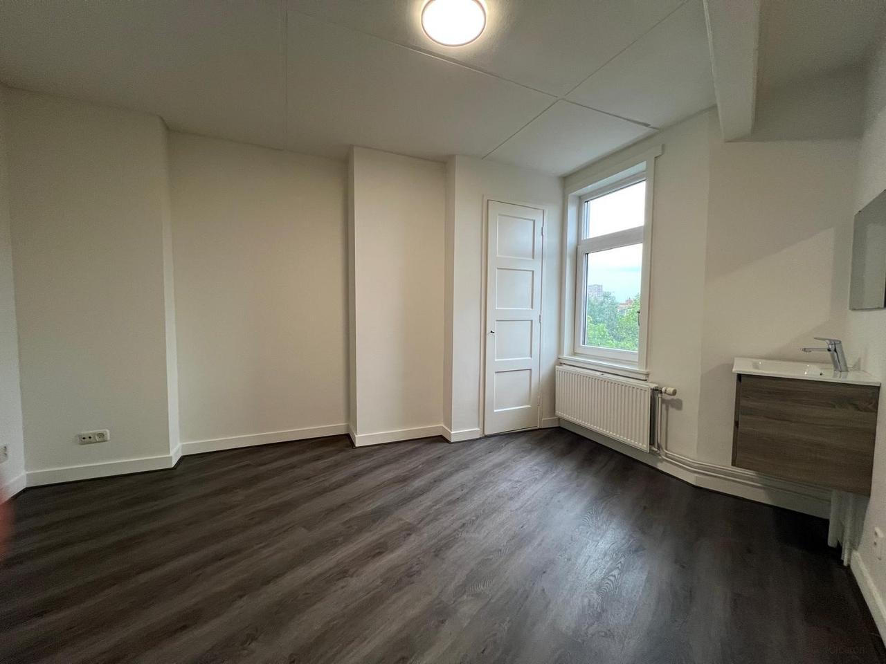 Studentenkamer met internet in Indische Buurt - Afbeelding 2