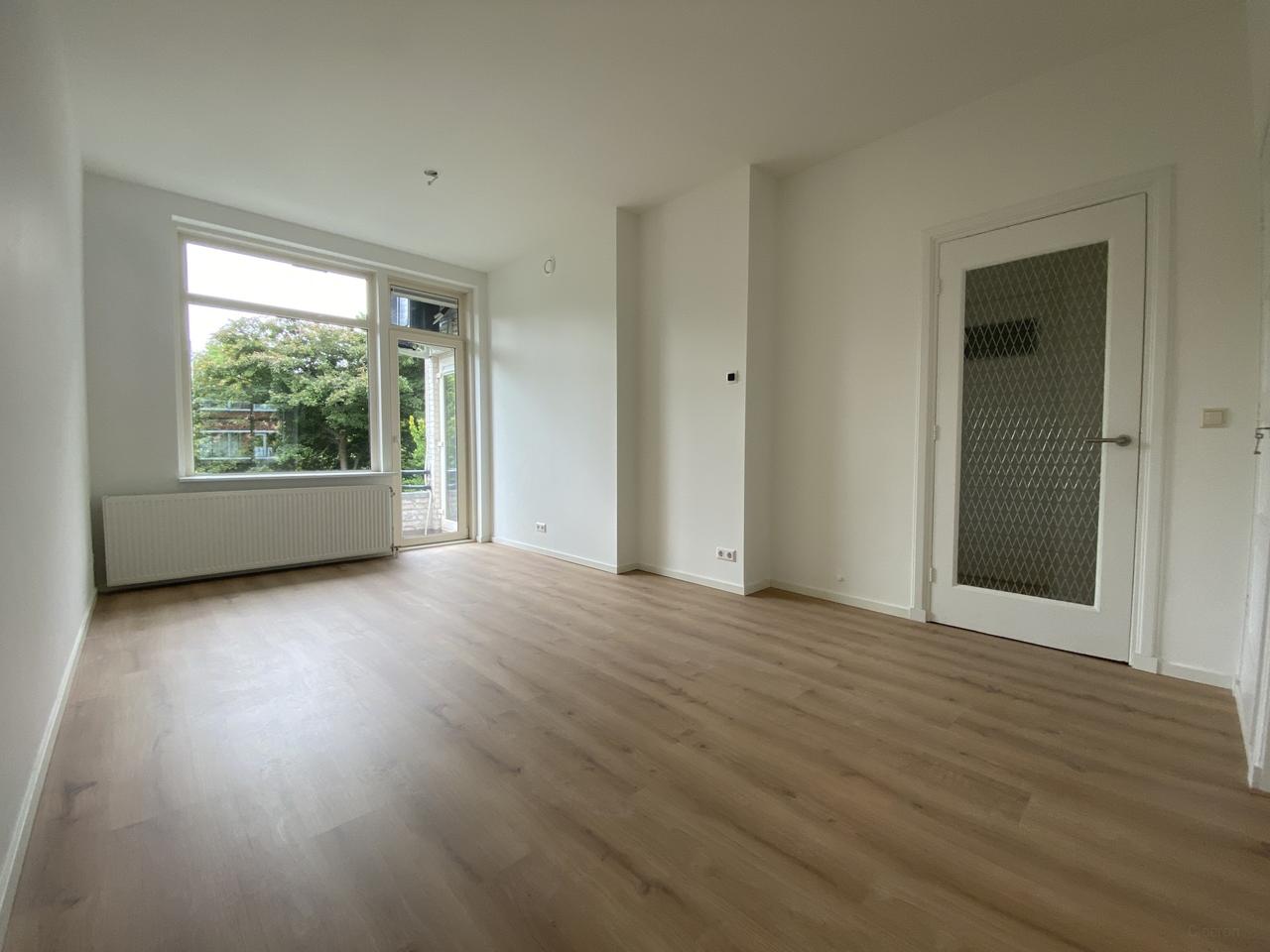 4-kamer appartement met balkon in Leyenburg - Afbeelding 8