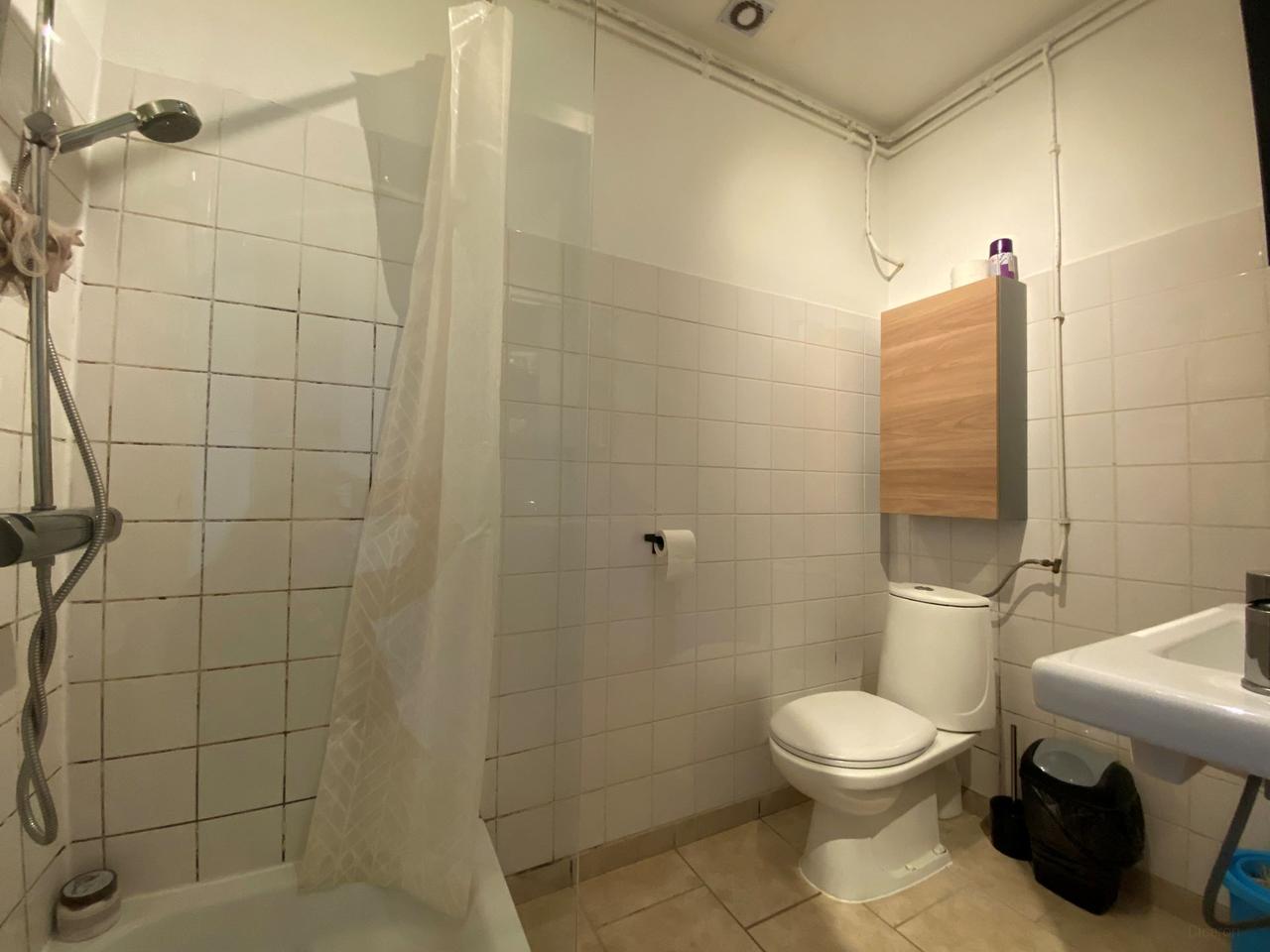 Apartment with sunny garden in Carnisse - Image 12