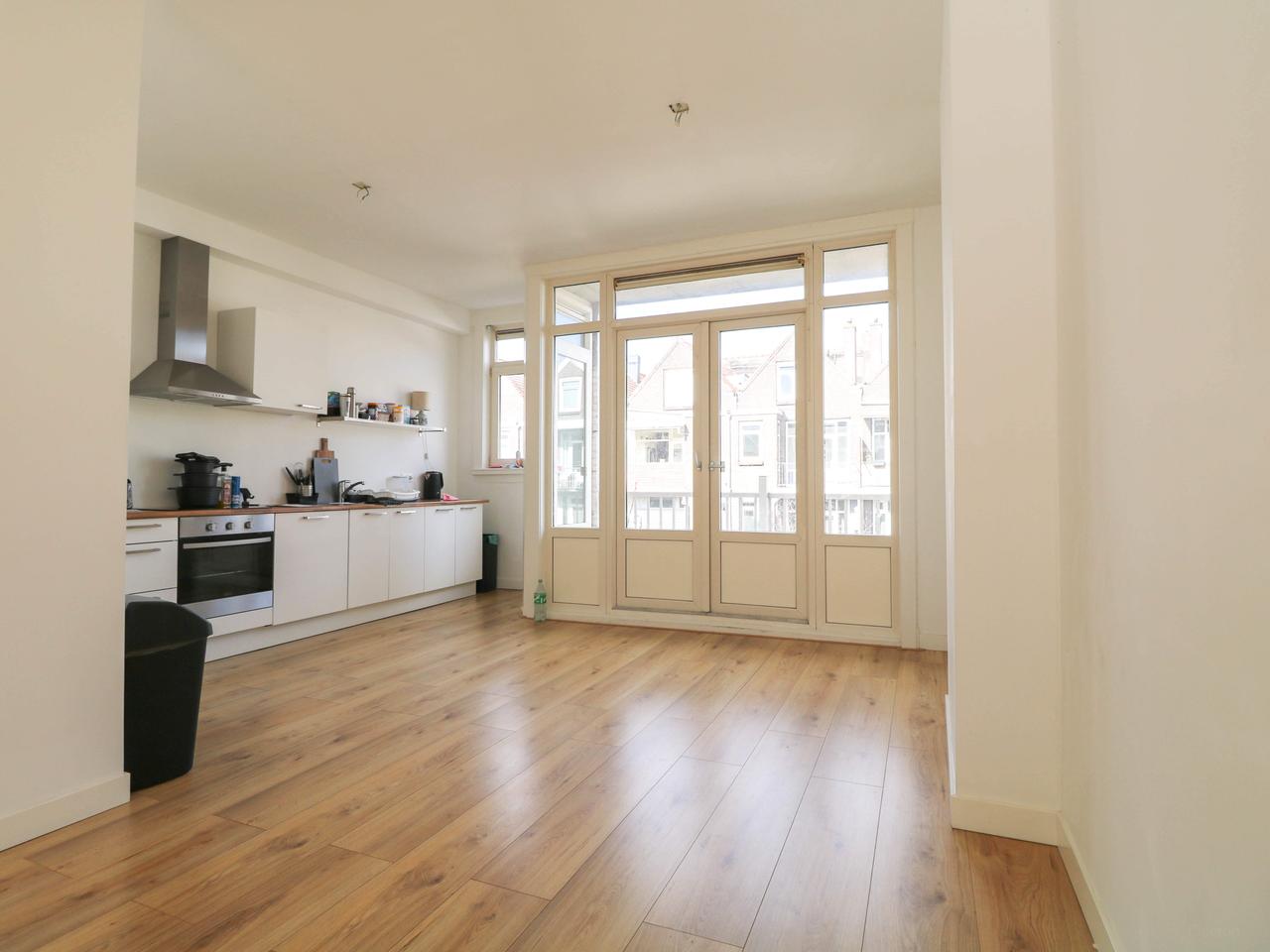 Licht dubbel bovenhuis met balkon - Afbeelding 1