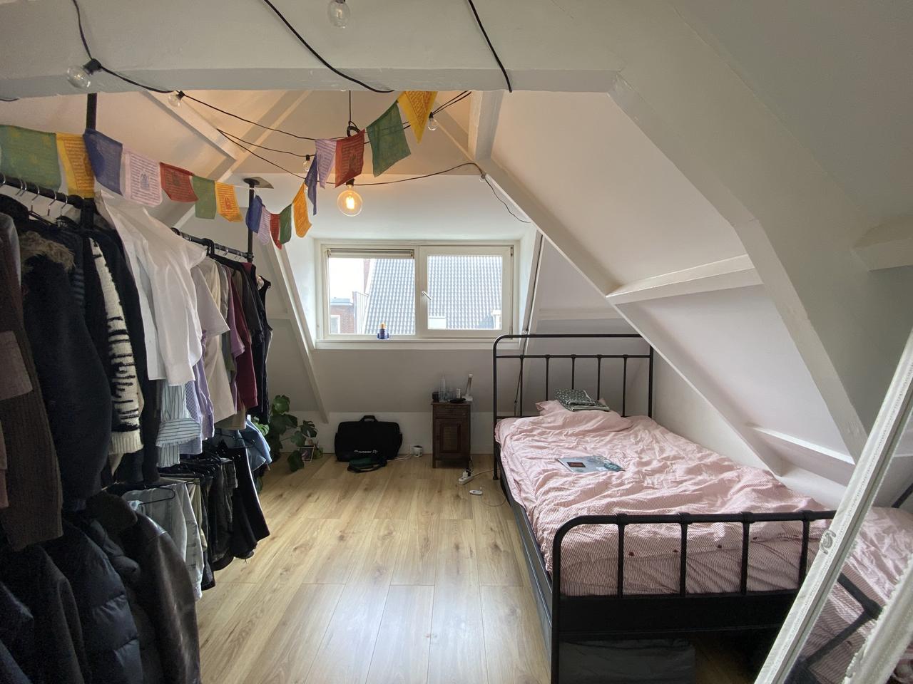 Licht dubbel bovenhuis met balkon - Afbeelding 7