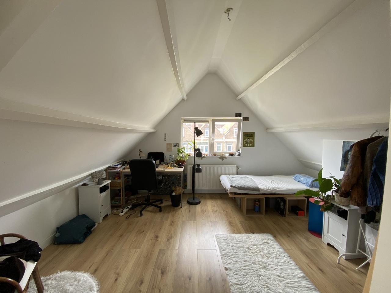 Licht dubbel bovenhuis met balkon - Afbeelding 9