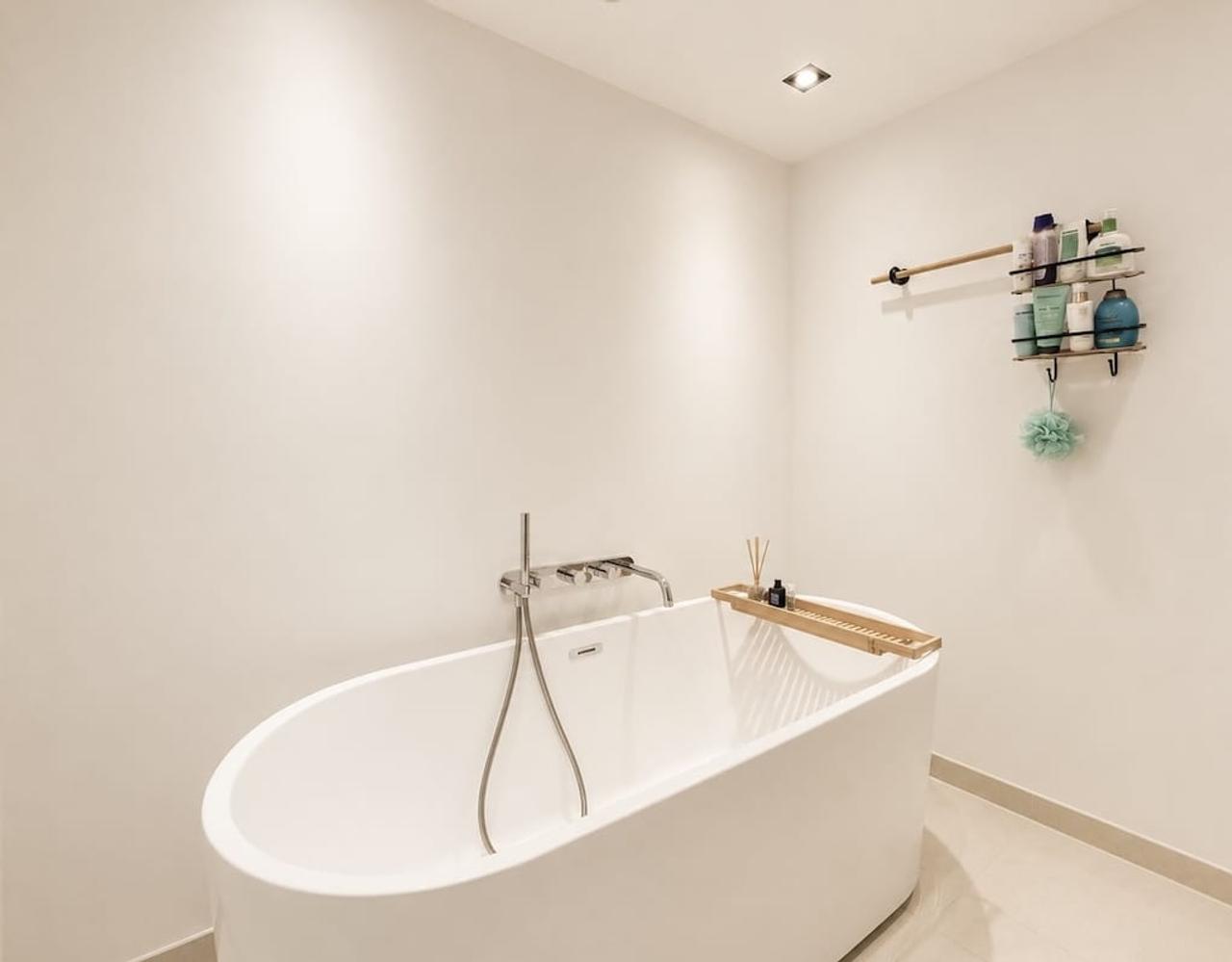 2-bedroom apartment with balcony - Image 13