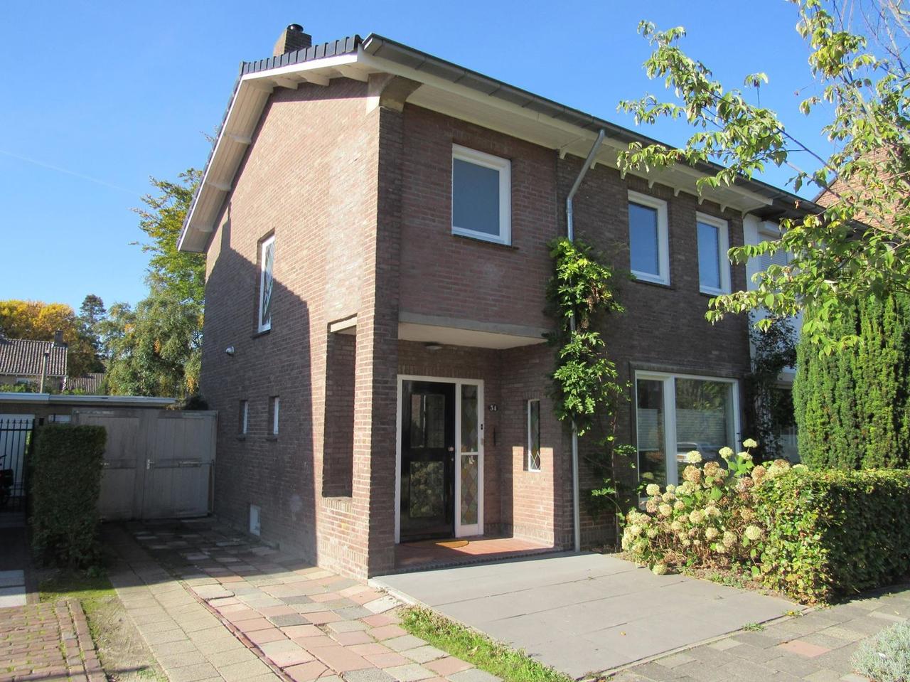 Halfvrijstaand huis met tuin in Sint Pieter - Afbeelding 1