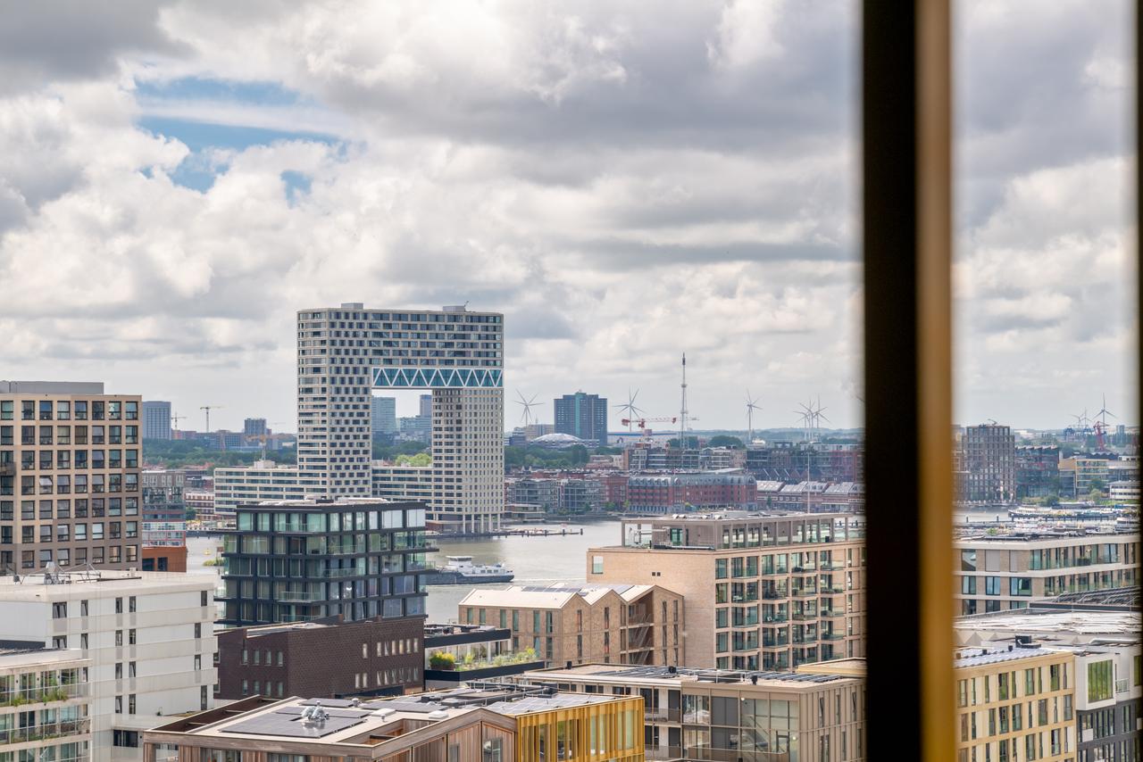 Uitzicht over het IJ vanaf de 11e verdieping - Afbeelding 18