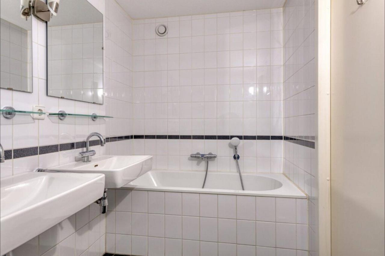 Bright 3-room apartment in Oostelijk Havengebied - Image 7