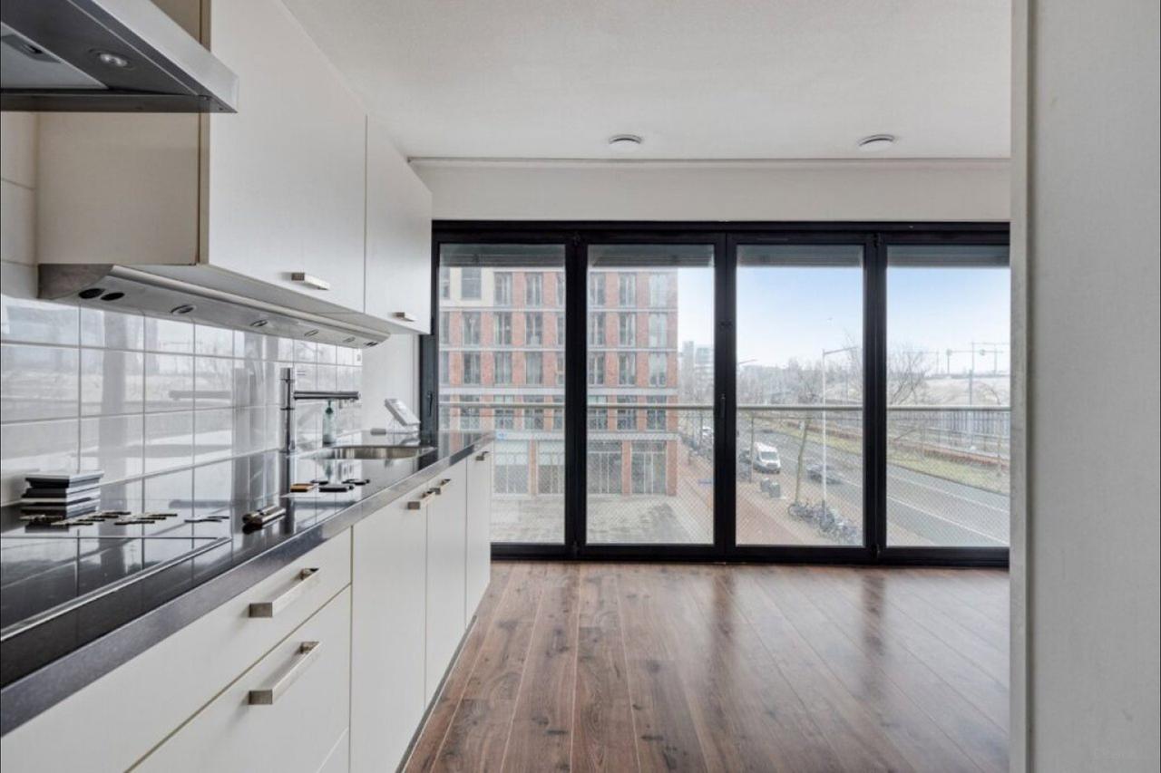 Bright 3-room apartment in Oostelijk Havengebied - Image 12