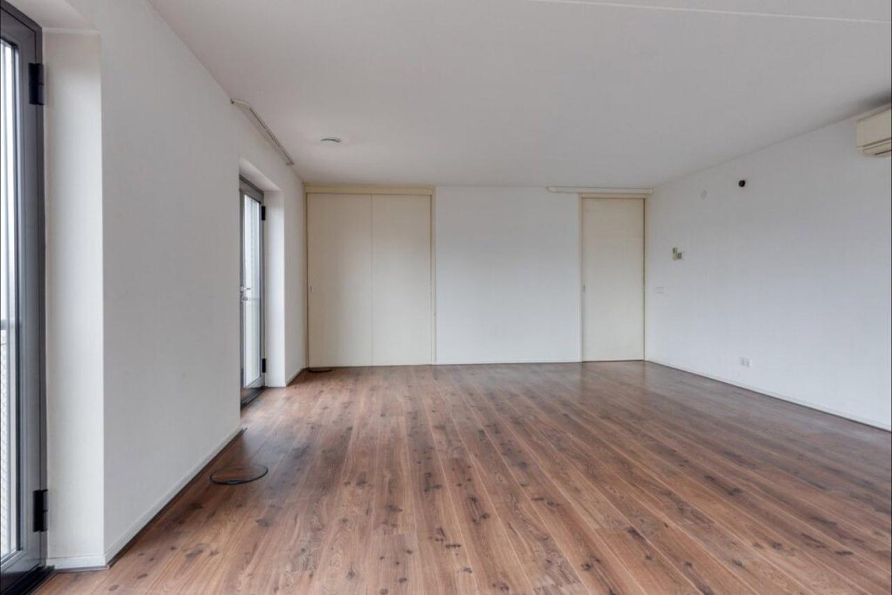 Bright 3-room apartment in Oostelijk Havengebied - Image 13