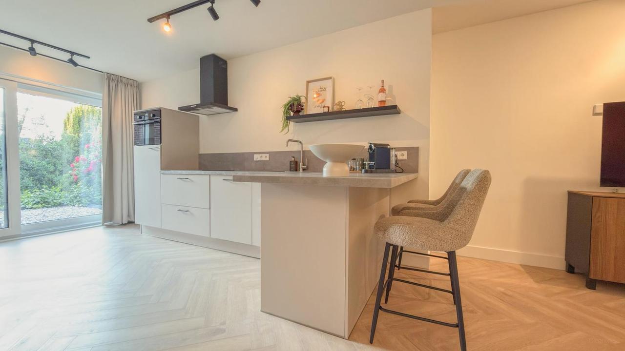 Gemeubileerd appartement met dakterras in centrum Geldrop - Afbeelding 4