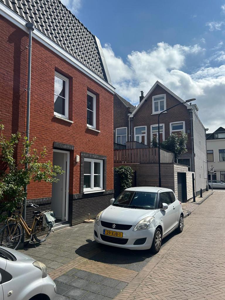 4-slaapkamer gezinswoning met tuin - Afbeelding 1