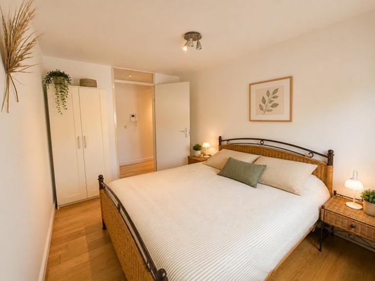 Gemeubileerd 3-kamerappartement met balkon - Afbeelding 6