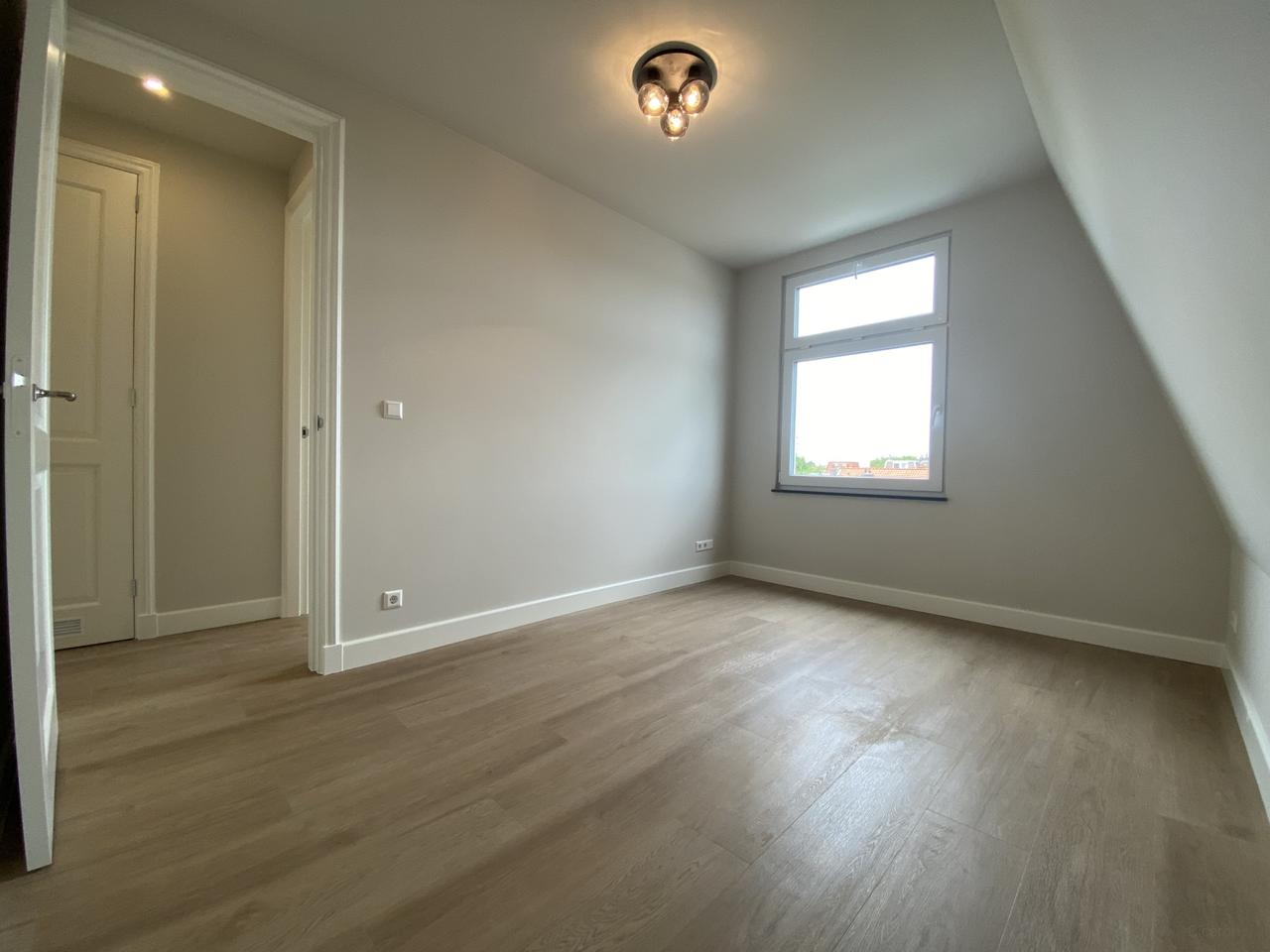 Licht dubbel bovenhuis met balkon - Afbeelding 11