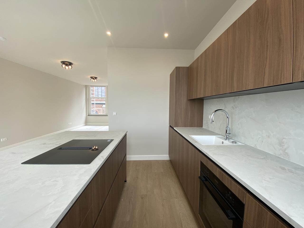 Licht dubbel bovenhuis met balkon - Afbeelding 21