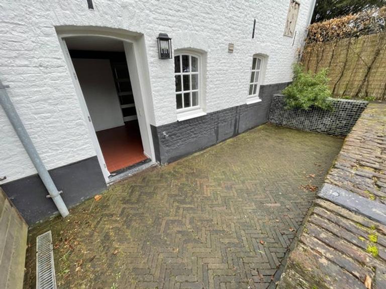 Monumentale stadswoning met tuin en parking - Afbeelding 5