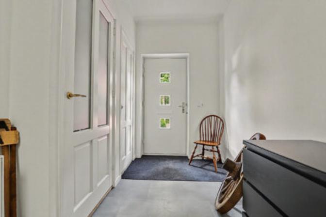 129 m² bovenwoning met 3 slaapkamers - Afbeelding 1