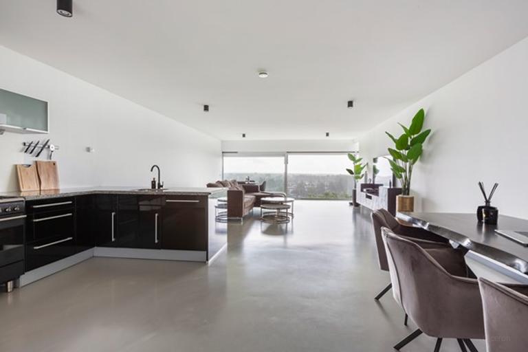 Penthouse op 11 hoog met uitzicht - Afbeelding 4