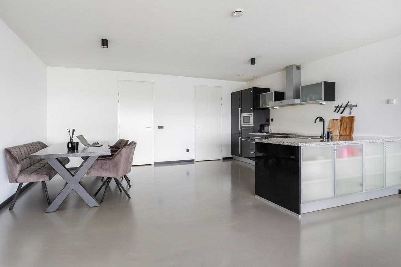 Penthouse op 11 hoog met uitzicht - Afbeelding 9