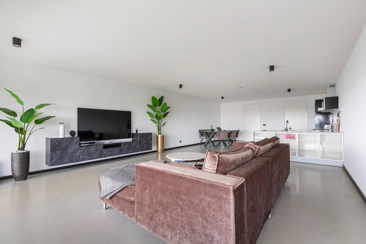 Penthouse op 11 hoog met uitzicht - Afbeelding 13
