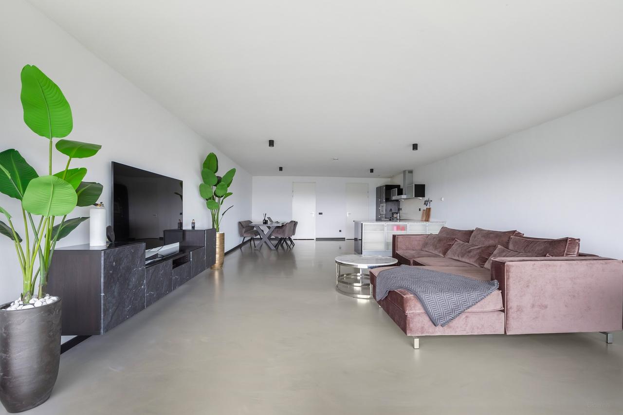 Penthouse op 11 hoog met uitzicht - Afbeelding 14