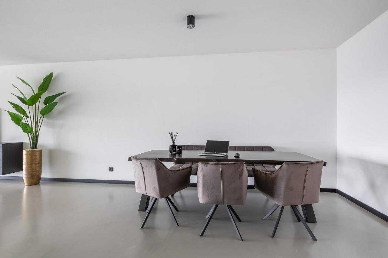Penthouse op 11 hoog met uitzicht - Afbeelding 15