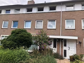 Gemeubileerd huis met 6 slaapkamers