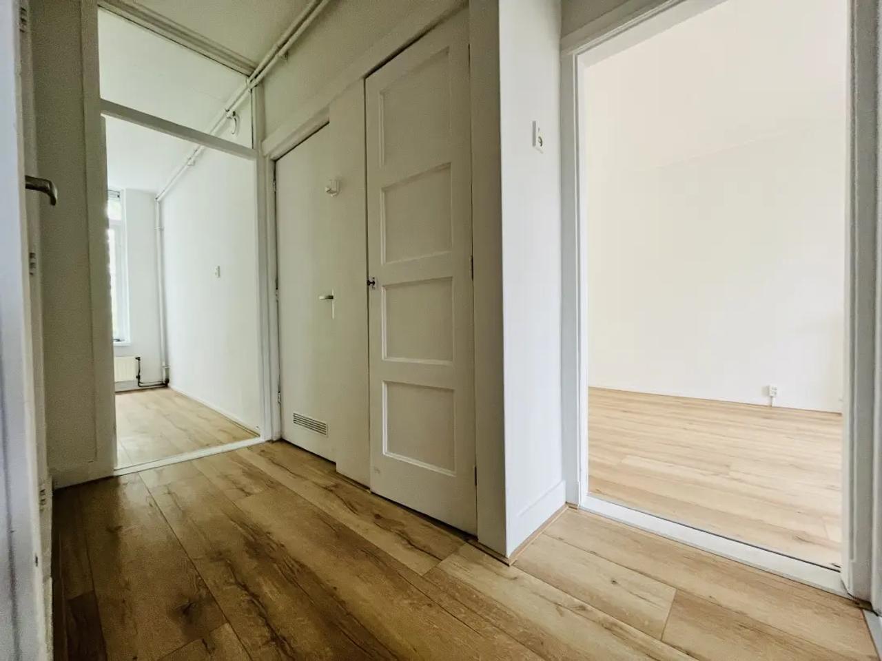 3-kamer appartement met balkon in Laak - Afbeelding 3