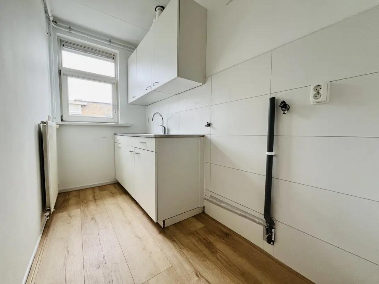 3-kamer appartement met balkon in Laak - Afbeelding 4