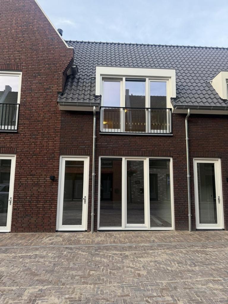 Nieuwbouw hoekwoning met balkon in hartje Best - Afbeelding 1