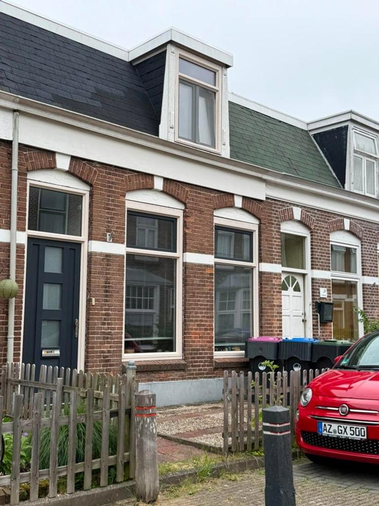 Woning met 3 slaapkamers en tuin bij centrum - Afbeelding 1