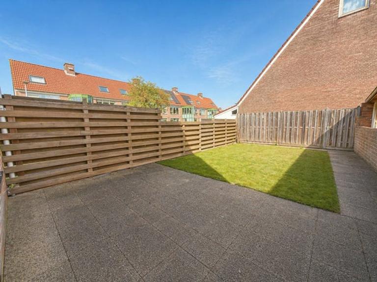 Eengezinswoning met 4 slaapkamers en tuin - Afbeelding 8
