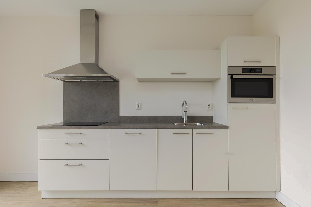Hoekappartement met loggia in Laakhaven - Afbeelding 1