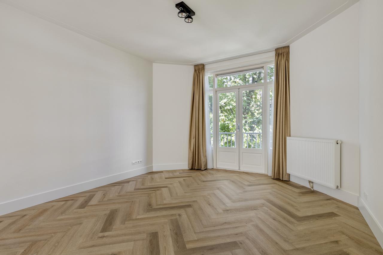 75 m2 met 2 slaapkamers in Rivierenbuurt - Afbeelding 4