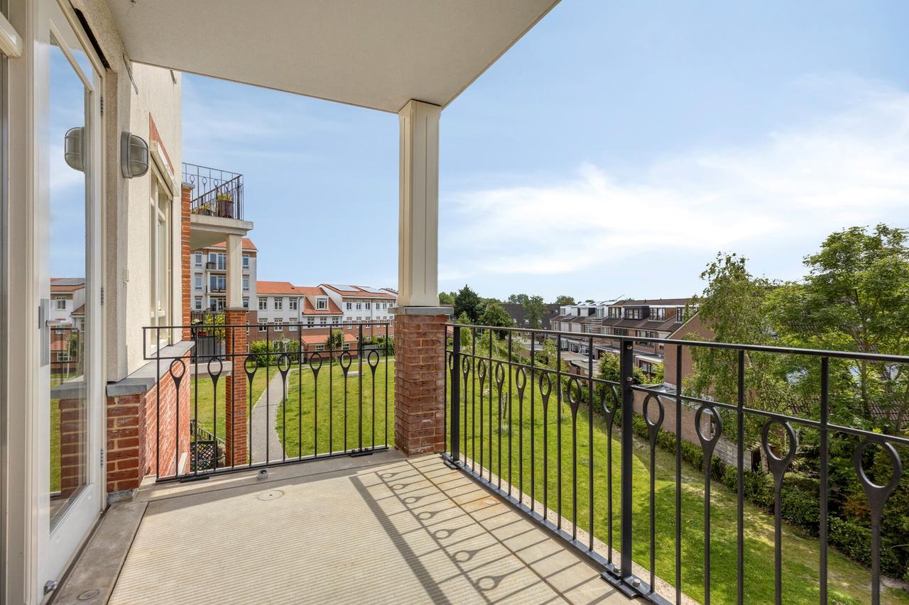 55+ appartement met balkon en wellness - Afbeelding 1